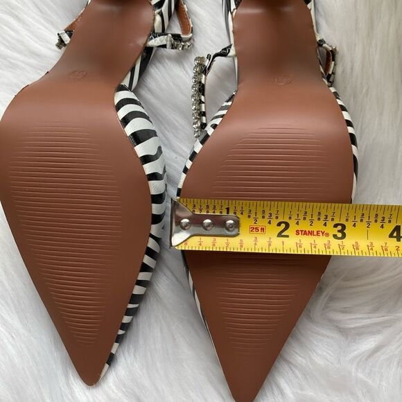 Zebra Print Discounted Pointed Toe Black and White Mules Sandals Shoes Size 7 - Picture 7 of 13